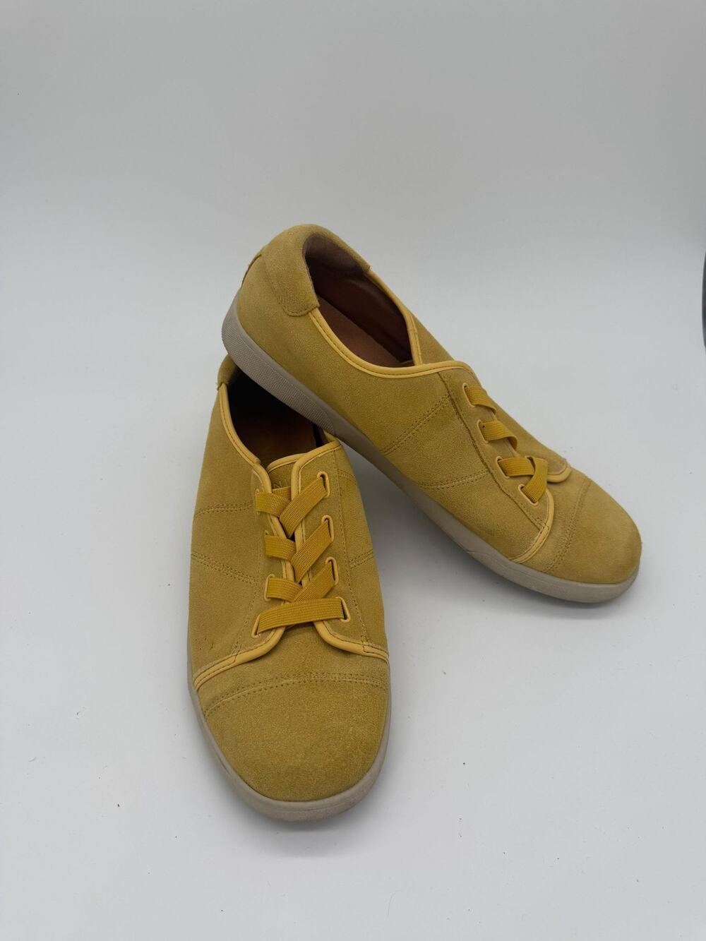 Vionic Jean Suede Shoes Womens Size 10W Yellow Lace Up Comfort Sneakers Wide